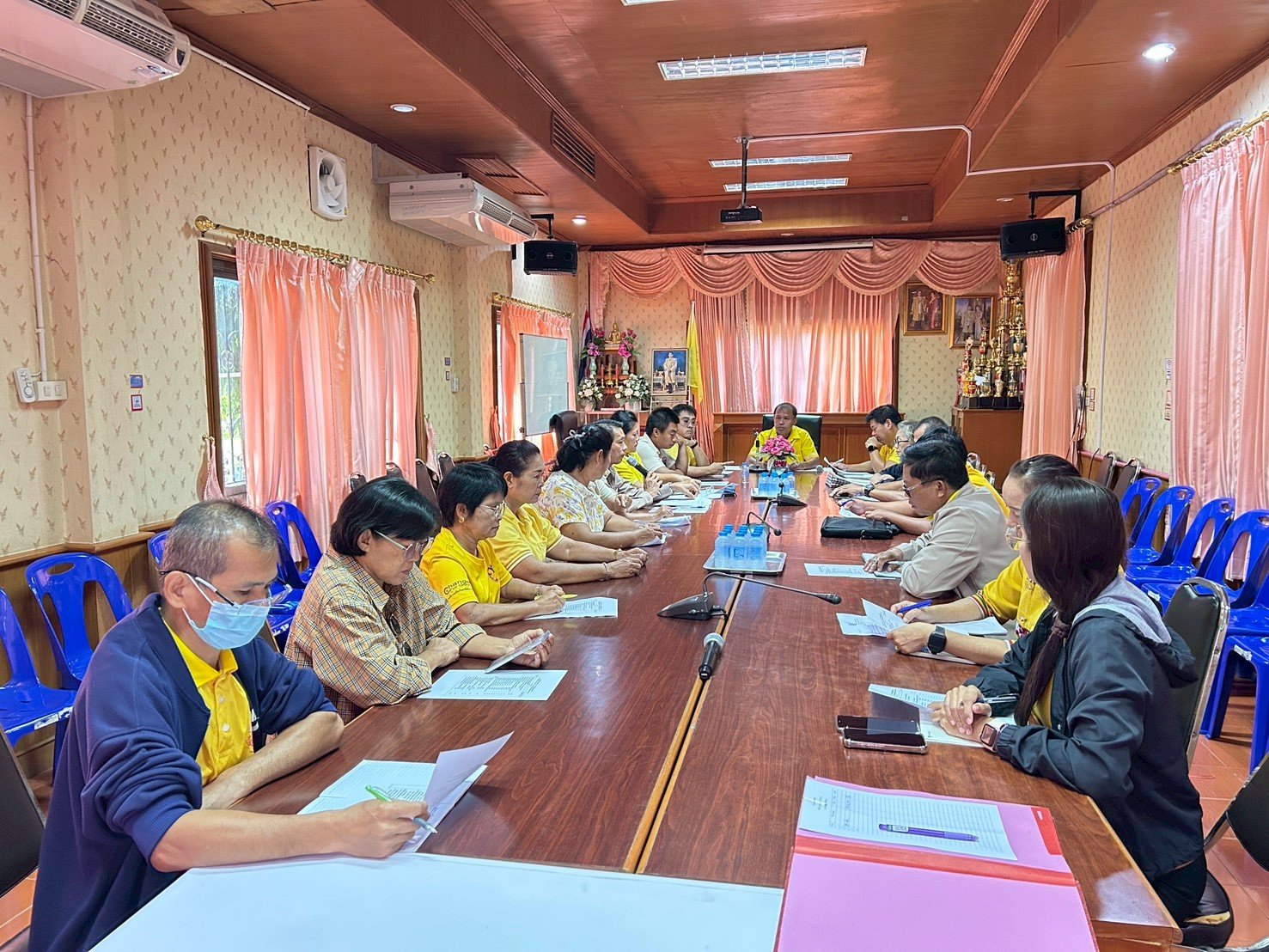 เข้าร่วมประชุมเพื่อรับฟังคำชี้แจงการจัดเก็บค่าธรรมเนียม การจัดเก็บขยะมูลฝอย ประจำปีงบประมาณ 2569