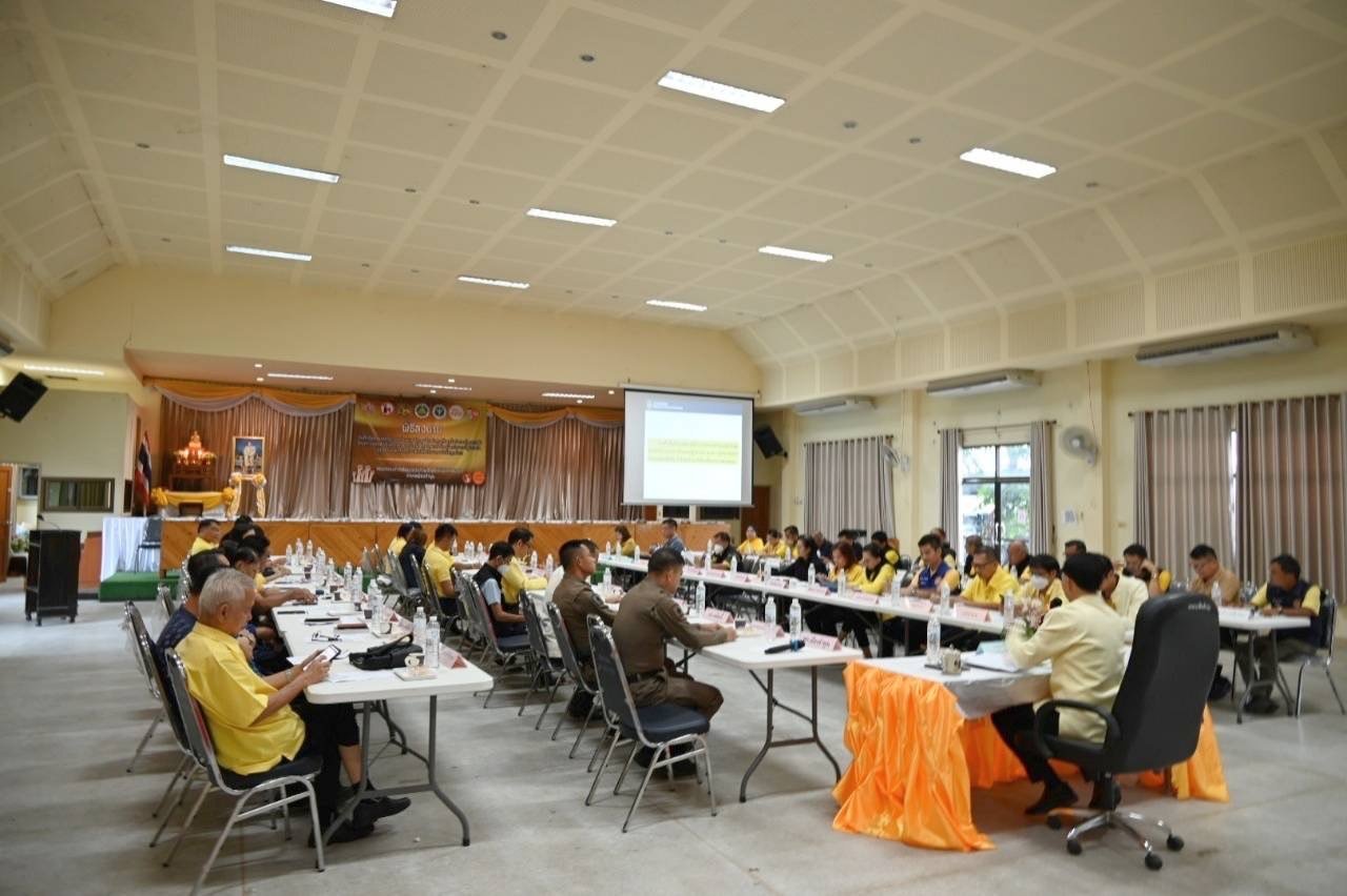 เข้าร่วมประชุมหัวหน้าส่วนราชการ รัฐวิสาหกิจ องค์กรปกครองส่วนท้องถิ่นและกำนันอำเภอเมืองลำพูน ประจำเดือนสิงหาคม 2567