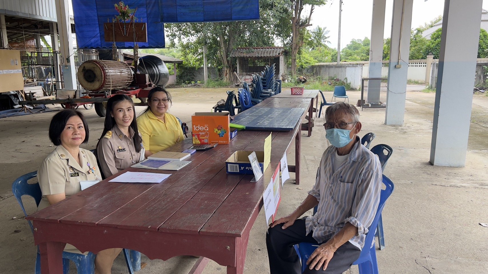 ลงพื้นที่ออกหน่วยบริการจัดเก็บภาษีที่ดินและสิ่งปลูกสร้าง (เพิ่มเติม) สำหรับผู้ที่ค้างชำระภาษีที่ดินและสิ่งปลูกสร้าง ประจำปี พ.ศ.2566