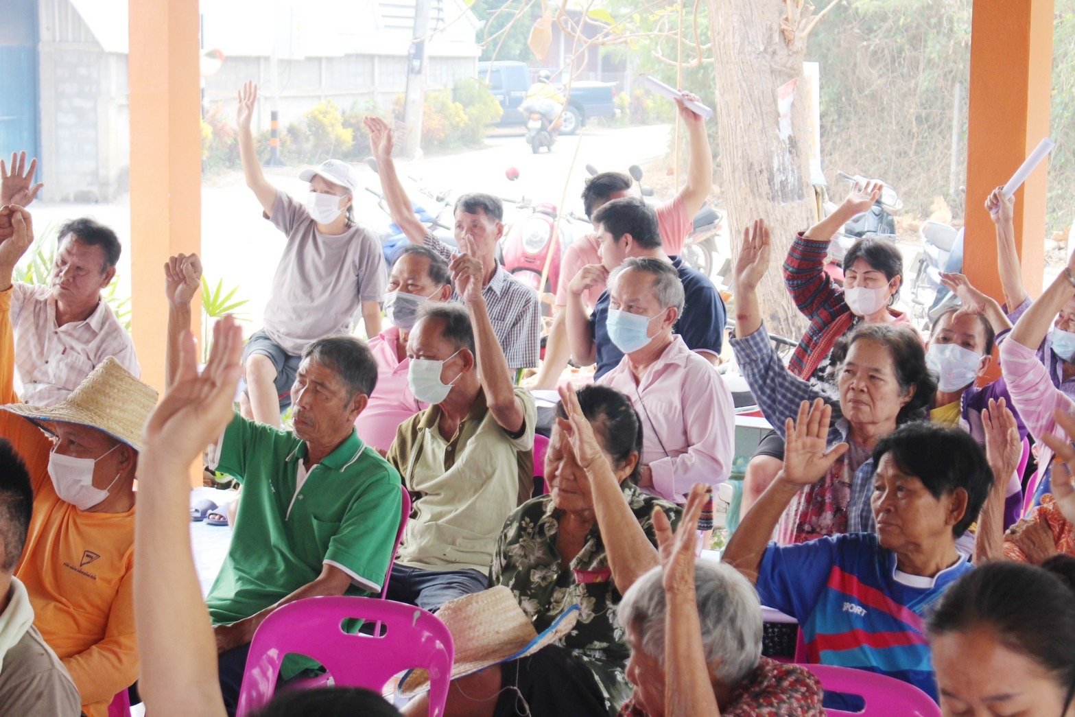 ประชุมประชาคม (การทบทวนแผนพัฒนาท้องถิ่น พ.ศ. 2566 - 2570 ) ของเทศบาลตำบลท่าเชียงทอง หมู่ที่ 9 ท่าศาลา - แม่ทาหลง