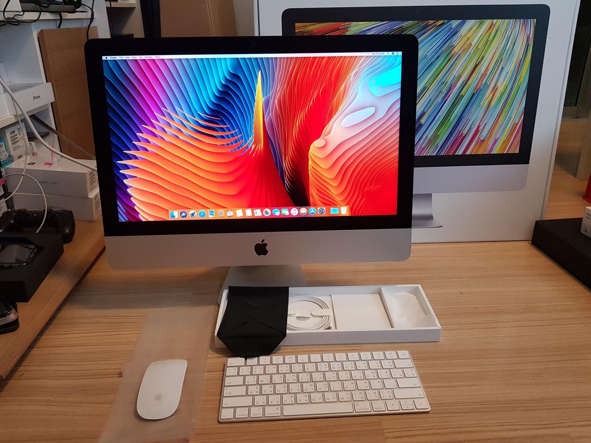 ขาย/แลก IMac 21.5-inch Retina 4K 2017 ศูนย์ไทย สภาพใหม่มาก แท้ ครบยกกล่อง เพียง 38,900 บาท ขาย/แลก IMac 21.5-inch Retina 4K 2017 ศูนย์ไทย สภาพใหม่มาก แท้ ครบยกกล่อง เพียง 38,900 บาท