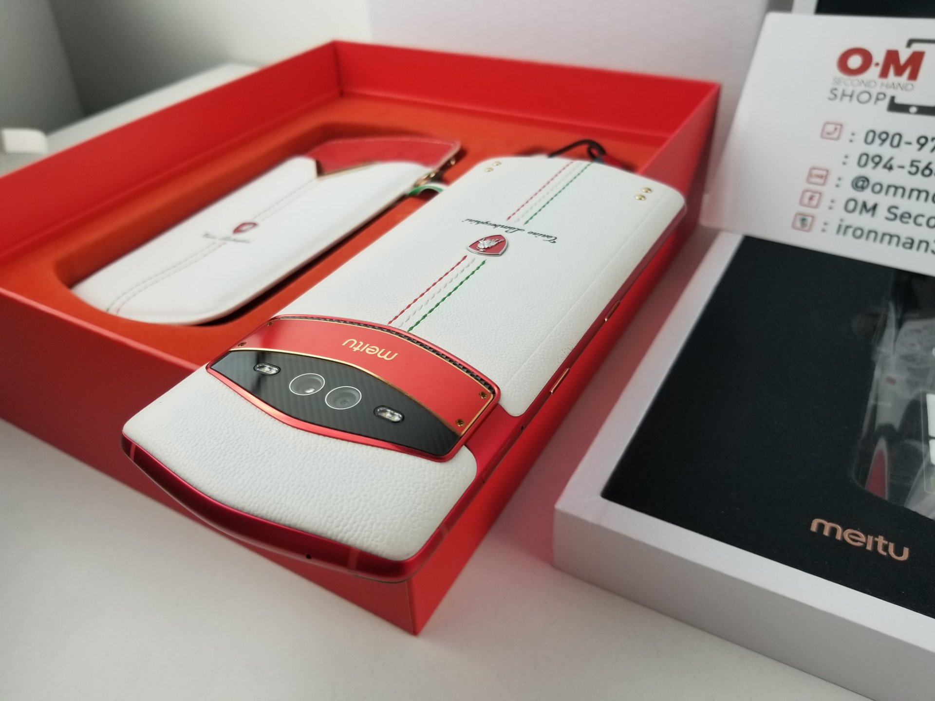 ขาย/แลก Meitu V7 8/256 Lamborghini Limited Edition Snapdragon845 สภาพสวยมาก แท้ ครบยกกล่อง เพียง 22,900 บาท ขาย/แลก Meitu V7 8/256 Lamborghini Limited Edition Snapdragon845 สภาพสวยมาก แท้ ครบยกกล่อง เพียง 22,900 บาท