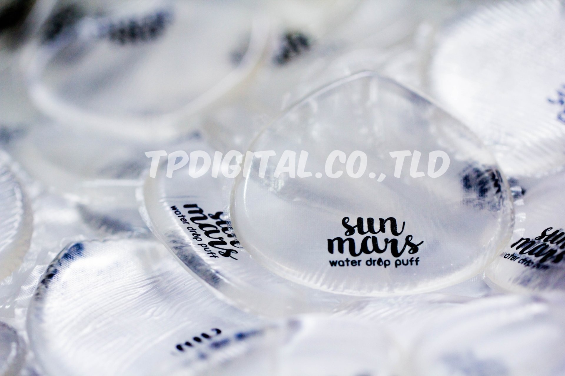 สกรีนพัฟ สกรีนโลโก้ลงบนพัฟแต่งหน้าเนื้อซิลิโคนใส ลาย Sun Mars จำนวน 1,000 ชิ้น สกรีนพัฟ สกรีนโลโก้ลงบนพัฟแต่งหน้าเนื้อซิลิโคนใส ลาย Sun Mars จำนวน 1,000 ชิ้น