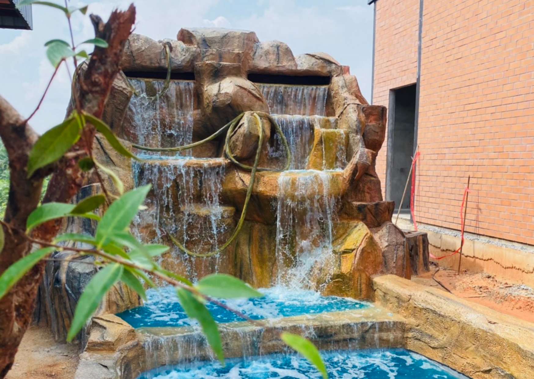 Job Report : งานน้ำตก - จังหวัดสุราษฎร์ธานี Job Report : งานน้ำตก - จังหวัดสุราษฎร์ธานี