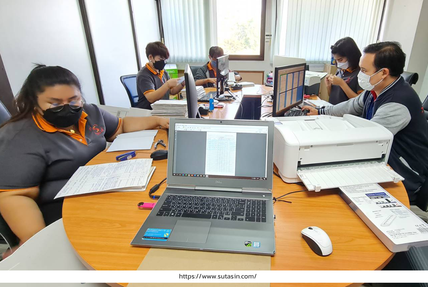 ทีม Data Staff ให้บริการสแกนเอกสารทะเบียนประวัติข้าราชการ (กพ.7) 