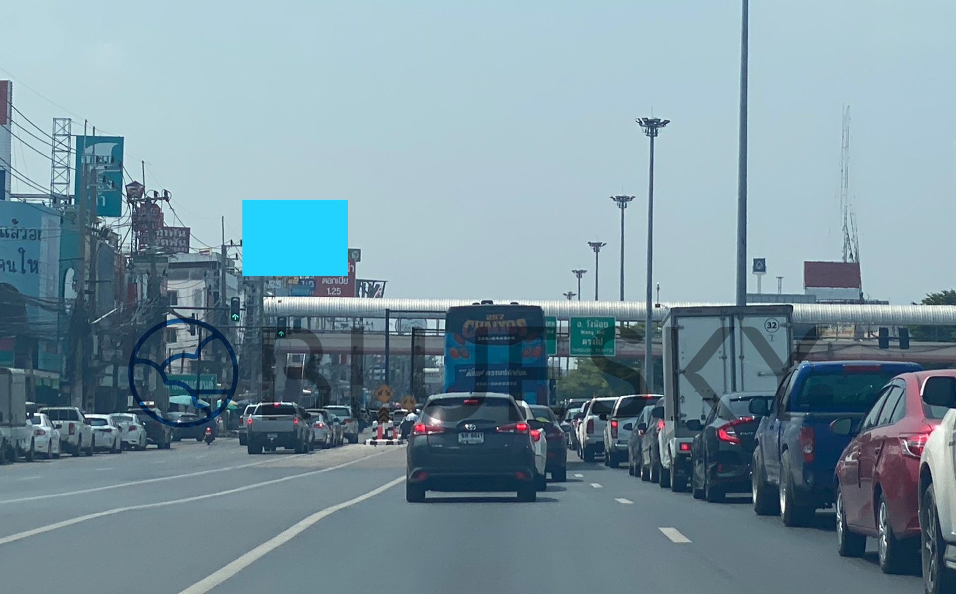 Bluesky Billboard ป้าย Billboard สี่แยกไฟแดง ถนนโรจนะ (ทางเข้าตลาดแกรนด์ไนท์พลาซ่า) จ.อยุธยา