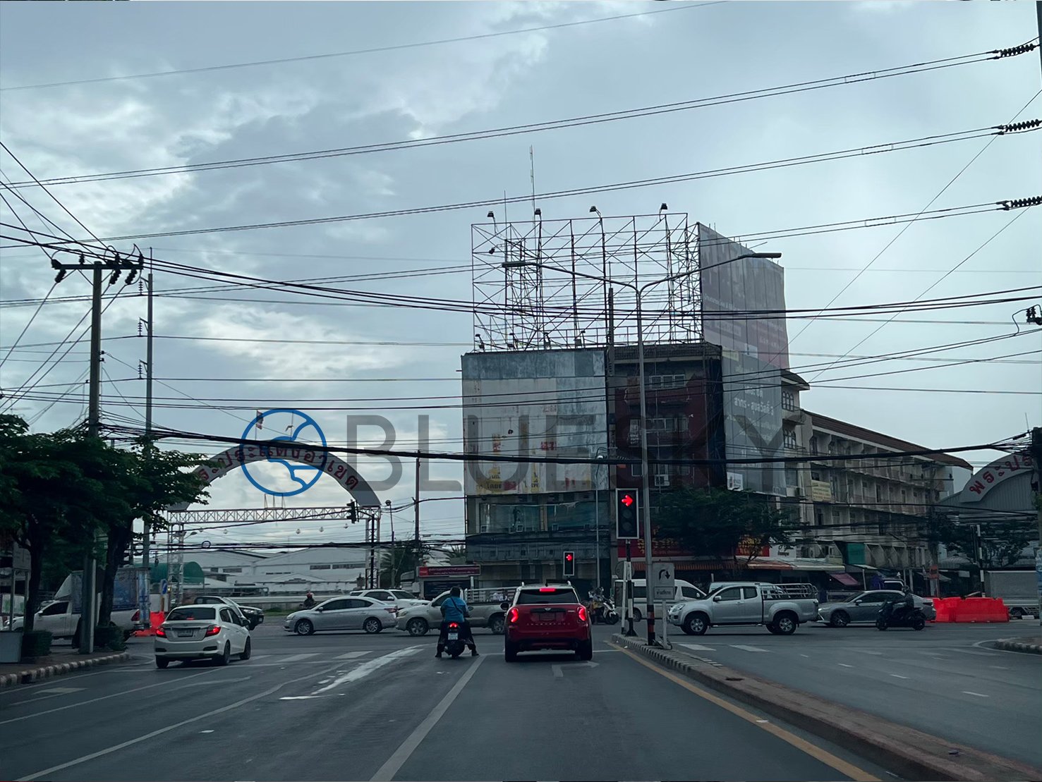 Bluesky Billboard ป้าย Billboard สามแยกพระประแดง ถนนสุขสวัสดิ์  จ.สมุทรปราการ