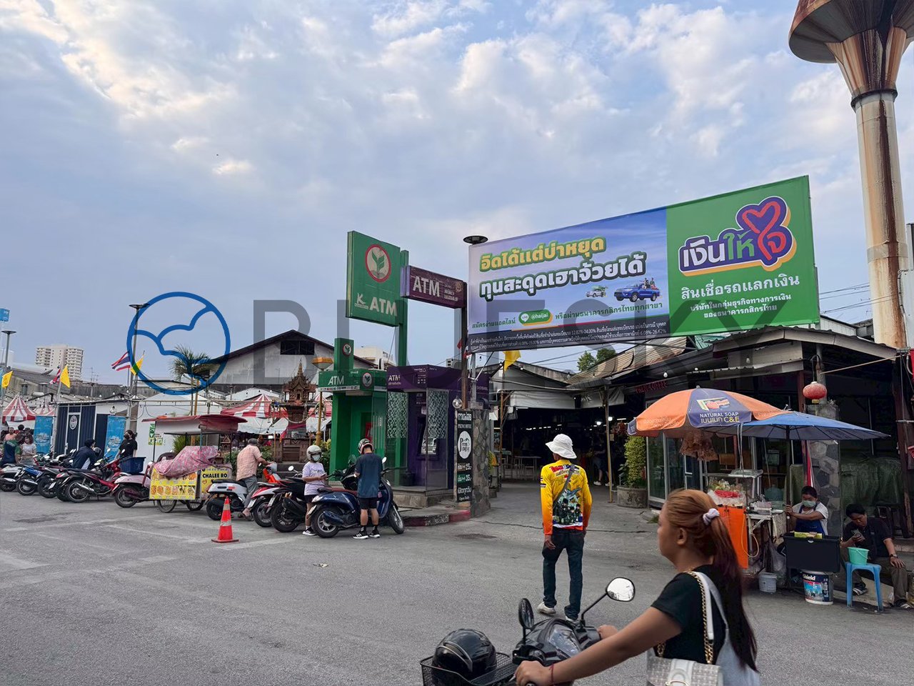 Bluesky Billboard ป้ายตลาดสันป่าข่อย  จ.เชียงใหม่