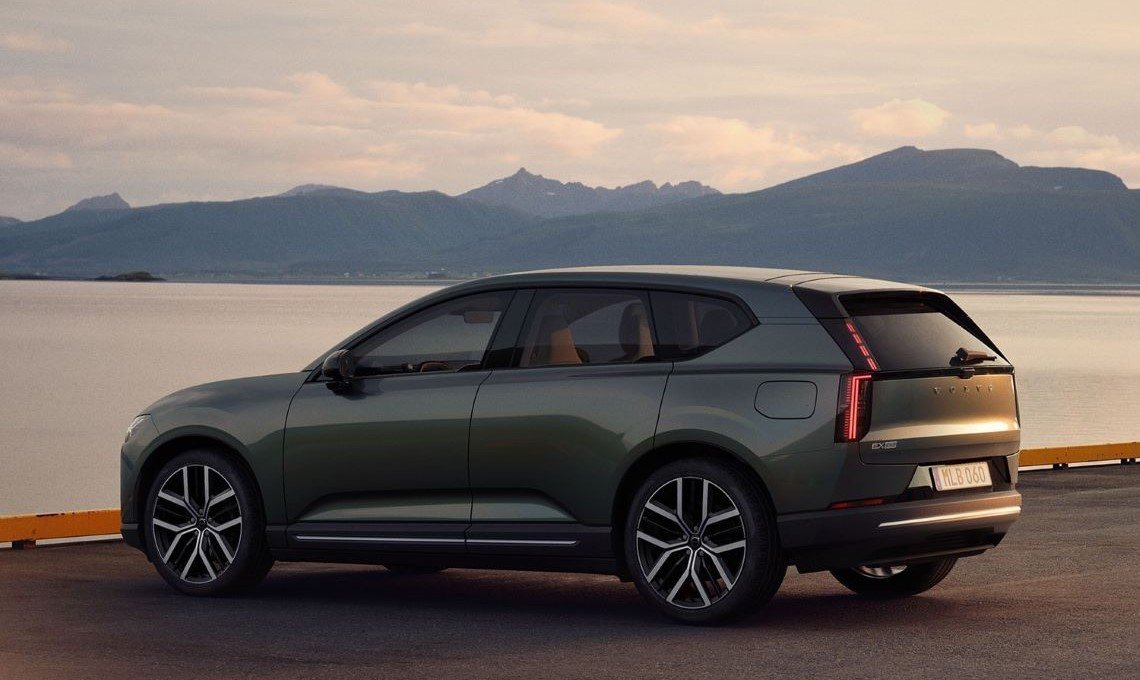 810 กม./ชาร์จ! Volvo EX60  รถ EV ที่มี 
