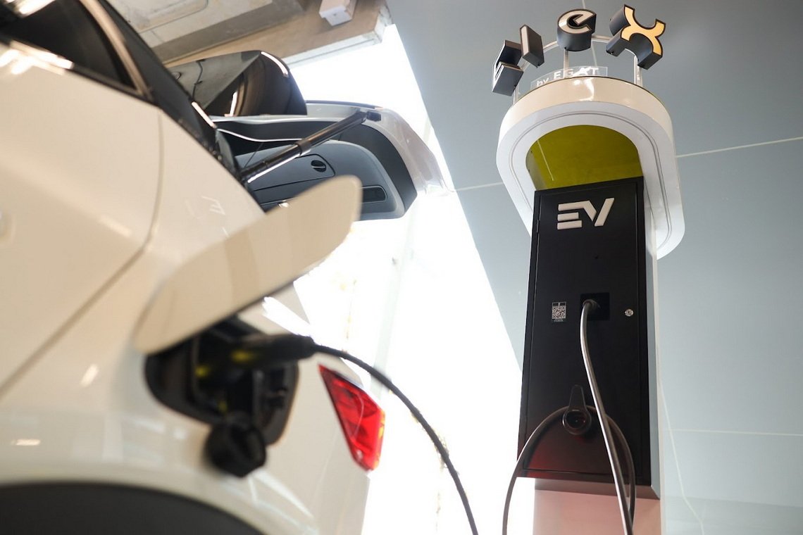 จับตาค่าชาร์จ EV ขยับ! หลัง กกพ.เตรียมคิดอัตราค่าไฟฟ้า Public EV Charger ใหม่