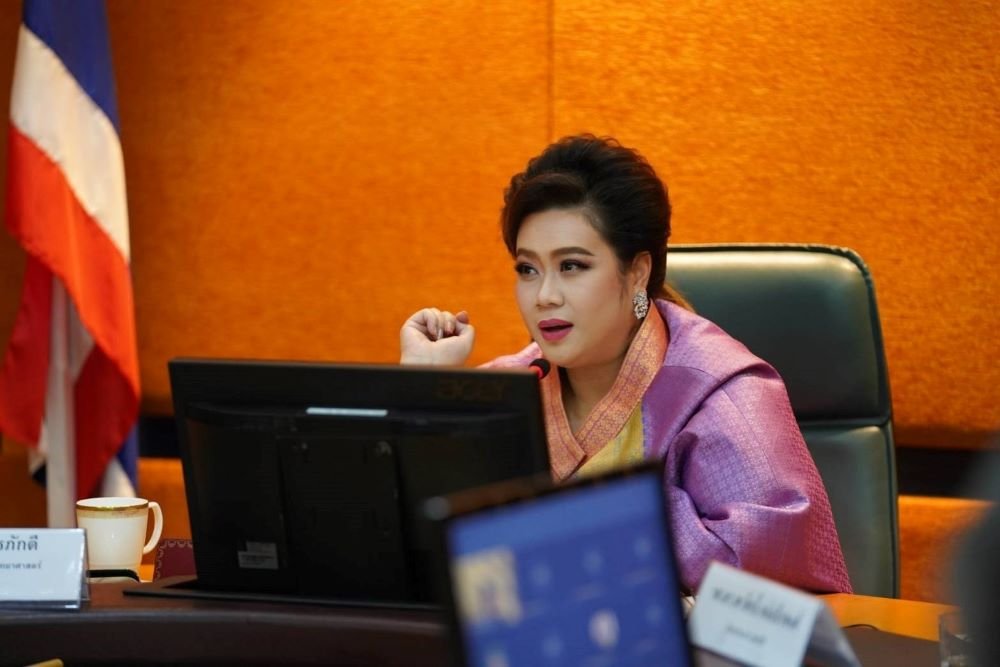 “ศุภมาส”มอบนโยบาย “บอร์ด อว. For EV” เร่งทุกมหาวิทยาลัยเปลี่ยนใช้รถ EV แทนรถน้ำมัน พร้อมขับเคลื่อนอุสาหกรรมยานยนต์ไฟฟ้า “ศุภมาส”มอบนโยบาย “บอร์ด อว. For EV” เร่งทุกมหาวิทยาลัยเปลี่ยนใช้รถ EV แทนรถน้ำมัน พร้อมขับเคลื่อนอุสาหกรรมยานยนต์ไฟฟ้า