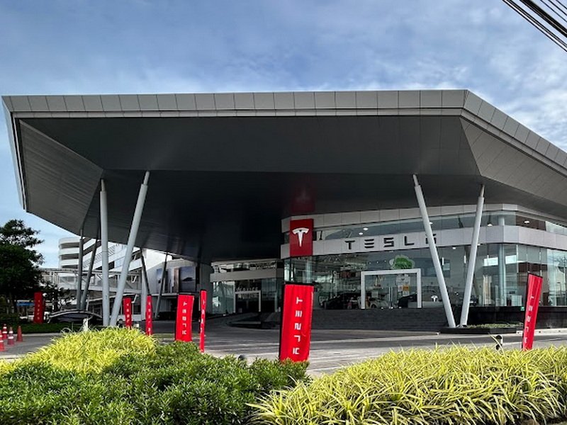 TESLA CENTER BANGKOK ถ.รามคำแหง 