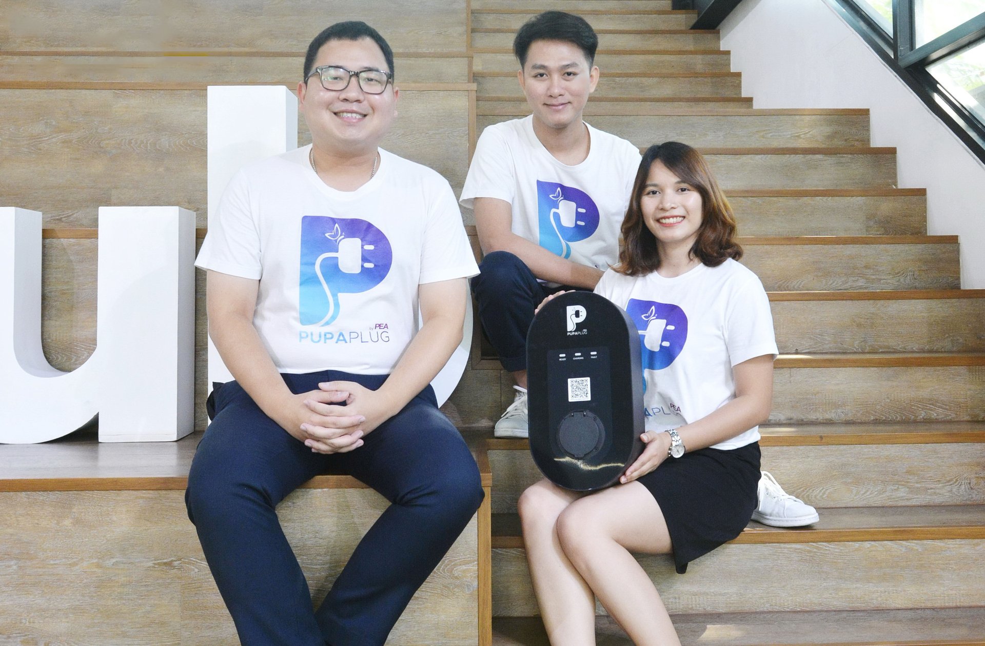 สัมภาษณ์พิเศษ เจาะใจทีมสร้างสรรค์ “ปู-ป้า-ปลั๊ก” สถานีชาร์จอีวีไซส์มินิ สัมภาษณ์พิเศษ เจาะใจทีมสร้างสรรค์ “ปู-ป้า-ปลั๊ก” สถานีชาร์จอีวีไซส์มินิ