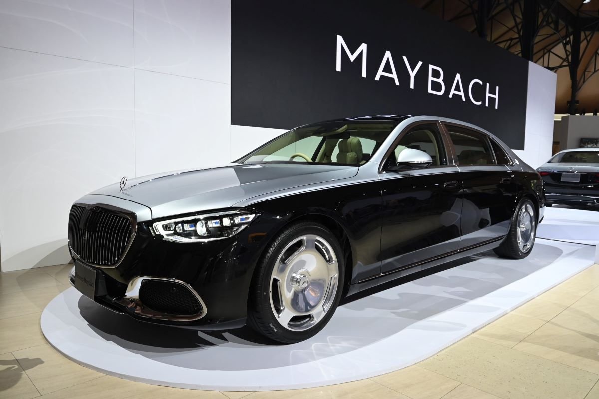 Mercedes on sale maybach hybrid