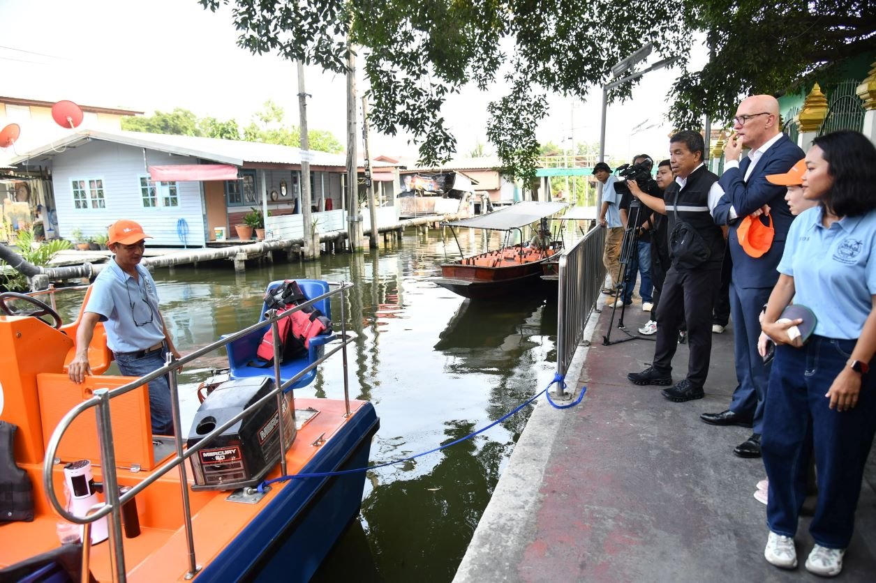 กทม.ร่วมกับ  เนเธอร์แลนด์ - มจธ. ปลดระวางเรือขยะเครื่องดีเซลคืนชีพเป็นเรือไฟฟ้า