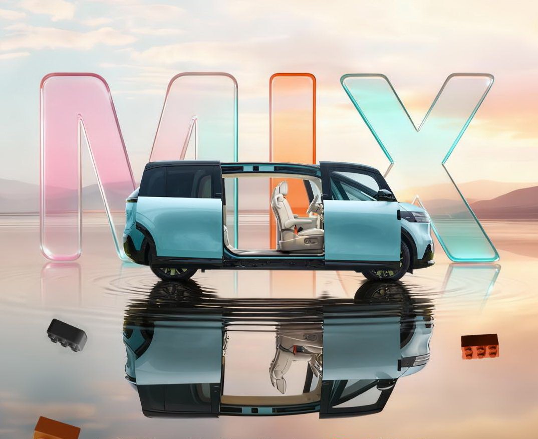 ZEEKR MIX มินิแวน EV ที่ “เบาะหน้าหมุนได้”  