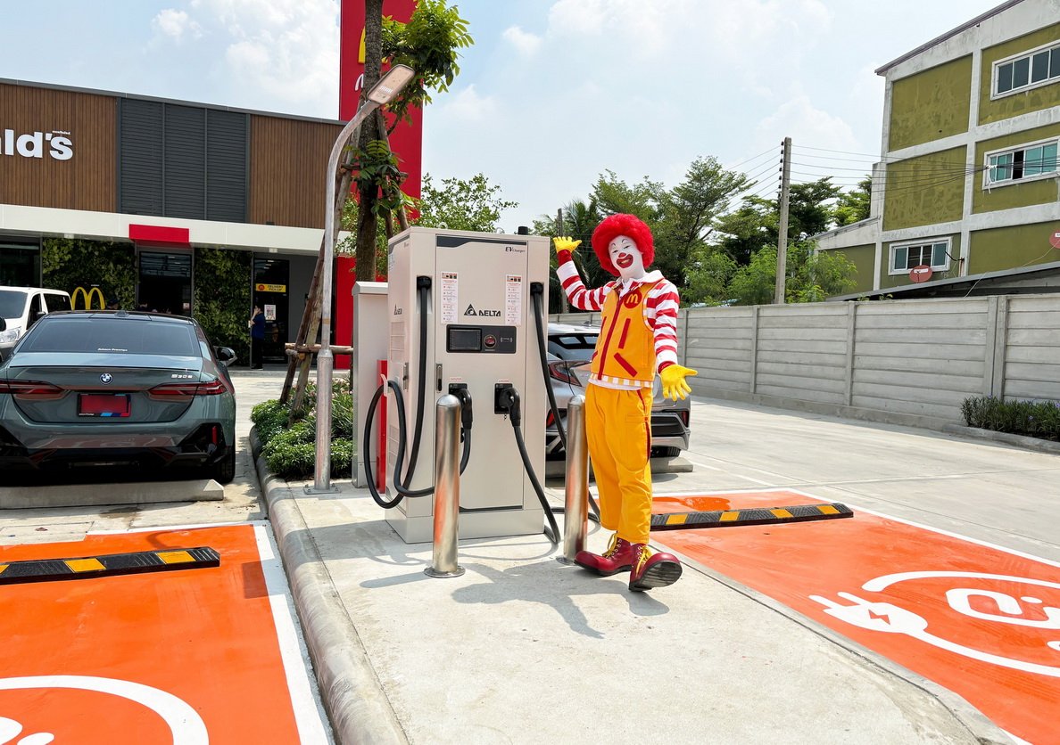 Evolt ปักหมุดสถานีชาร์จ EV ที่ McDonald