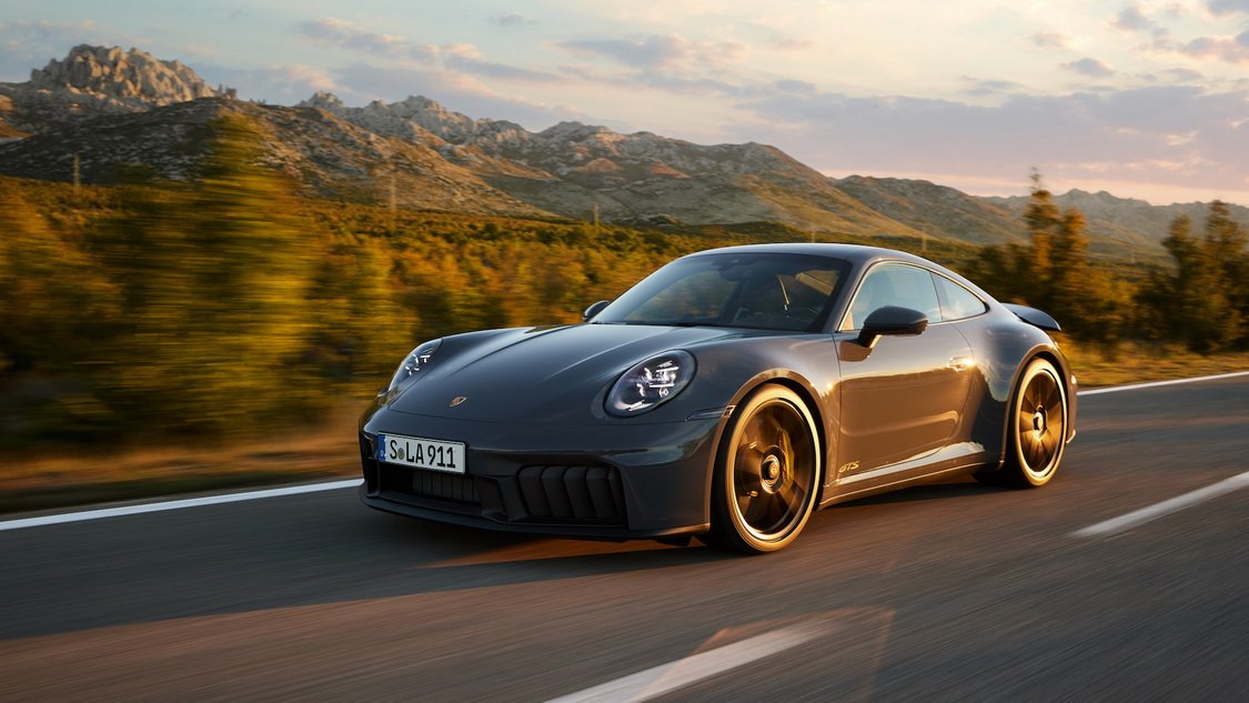 Porsche 911 Carrera GTS T-Hybrid 