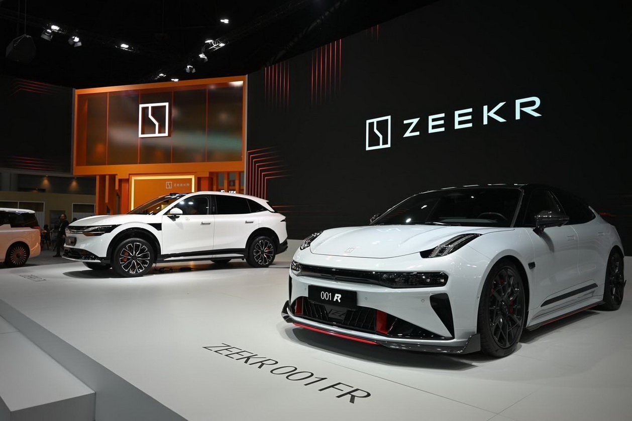 ZEEKR เผยโฉม ZEEKR 001 FR และ ZEEKR 7X ที่งาน Motor Expo 2024