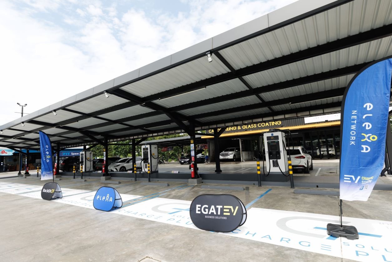 กฟผ. X ชาร์จพลัส เปิดให้บริการชาร์จ EV สถานีเครือข่าย EleXA NETWORK  ที่โครงการ ICONIC 56 สายไหม