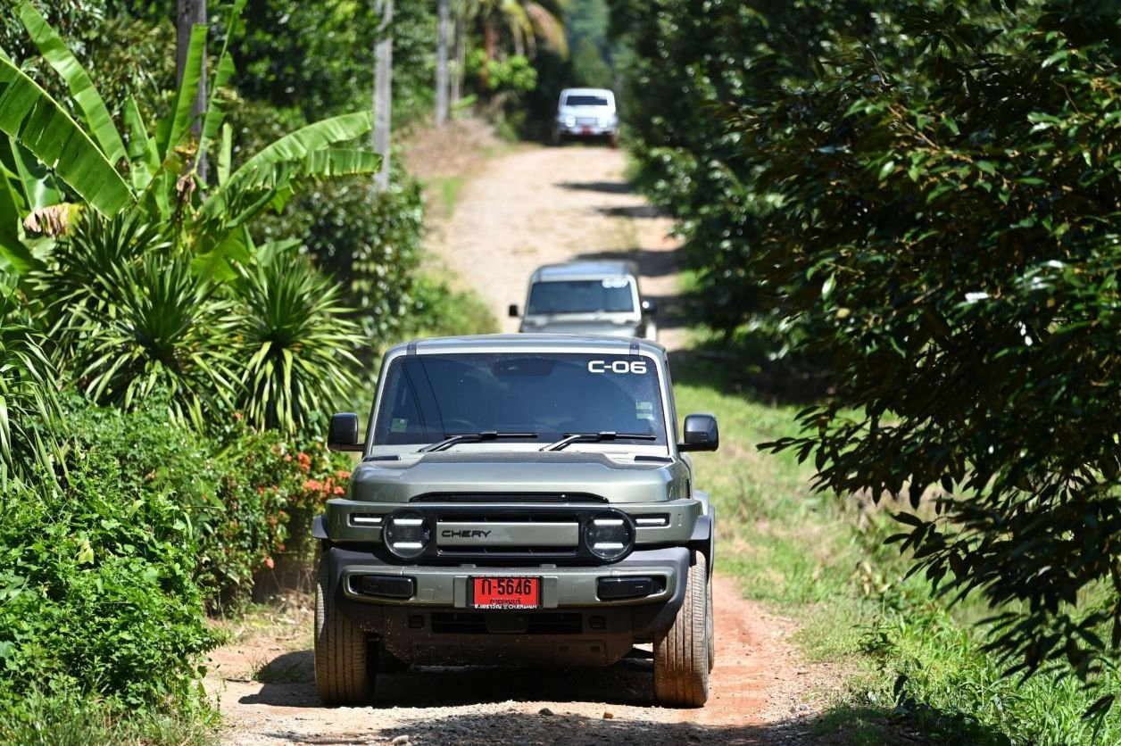 เชอรี เที่ยวจันทบุรีพร้อมร่วมทดสอบความอึดของแบตเตอรี่ CHERY V23