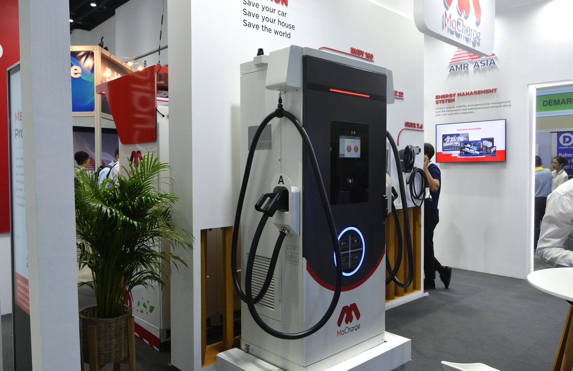 AMR เปิดตัว MaCharge AC Charger ต่อยอดธุรกิจให้บริการสถานีชาร์จรถยนต์ไฟฟ้า AMR เปิดตัว MaCharge AC Charger ต่อยอดธุรกิจให้บริการสถานีชาร์จรถยนต์ไฟฟ้า