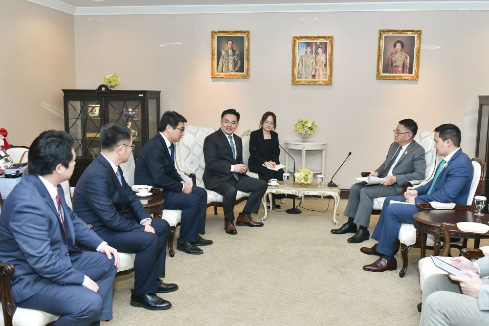 รองนายกฯ “ประเสริฐ” หารือ ประธาน BYD ประเทศไทย หาแนวทางหนุนยานยนต์ไฟฟ้าไทย