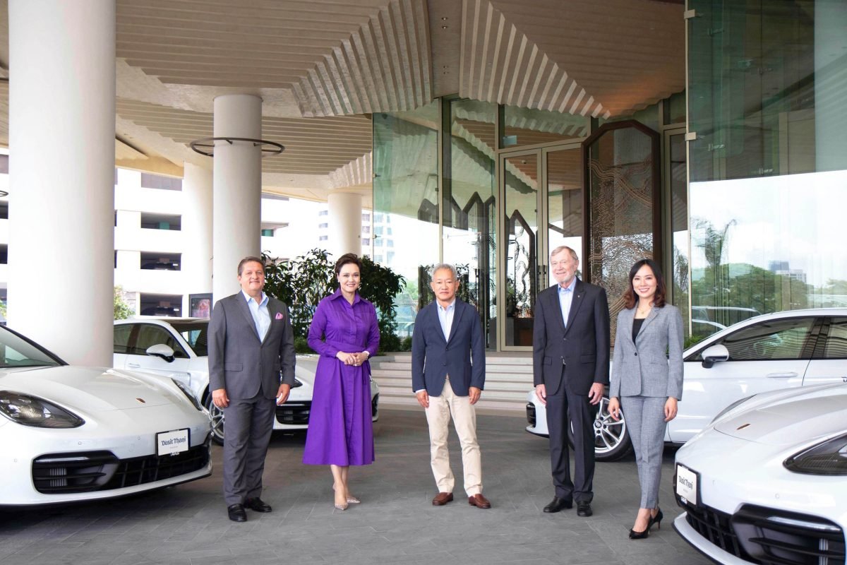 ดุสิตธานี X ปอร์เช่ สร้างปรากฏการณ์ลีมูซีน ปอร์เช่ รุ่น Panamera 4 E-Hybrid Executive ดุสิตธานี X ปอร์เช่ สร้างปรากฏการณ์ลีมูซีน ปอร์เช่ รุ่น Panamera 4 E-Hybrid Executive