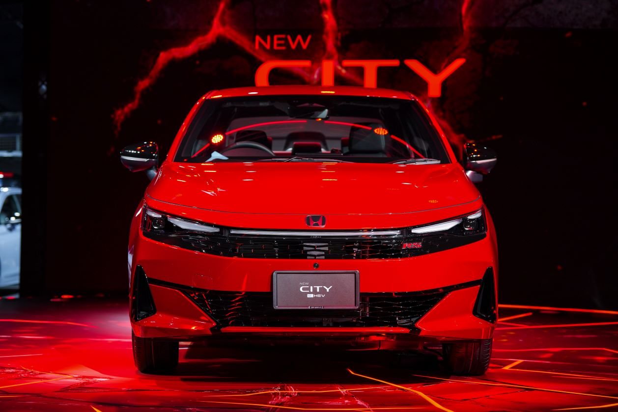 เปิดตัว Honda City ใหม่ พร้อมแนะนำรุ่นเริ่มต้นไฮบริดใหม่ e:HEV V เพียง 619,000 บาท 