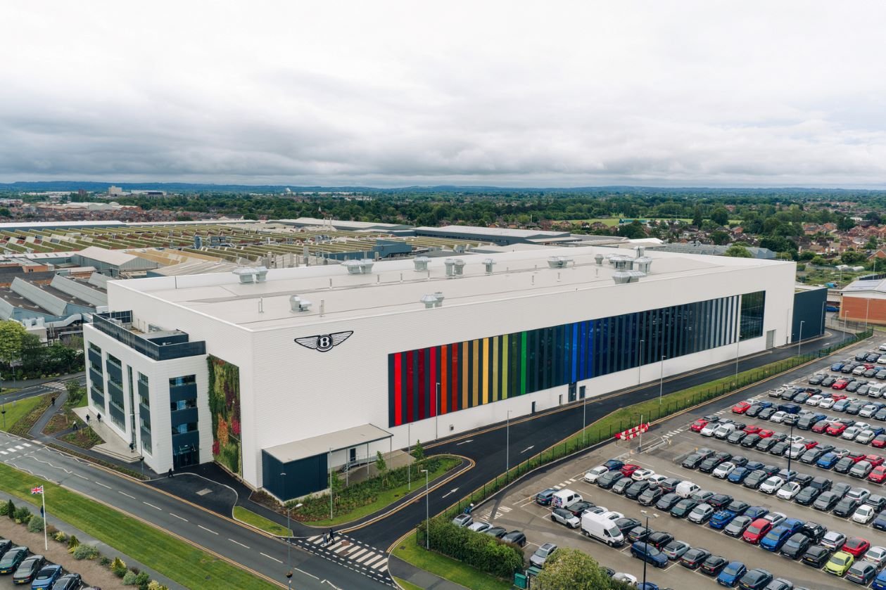 เบนท์ลีย์ ทุ่ม15,000 ล้านบาท พลิกโฉมโรงงานรับสายการผลิต ‘Torcal’ ยนตรกรรมไฟฟ้ารุ่นแรก 