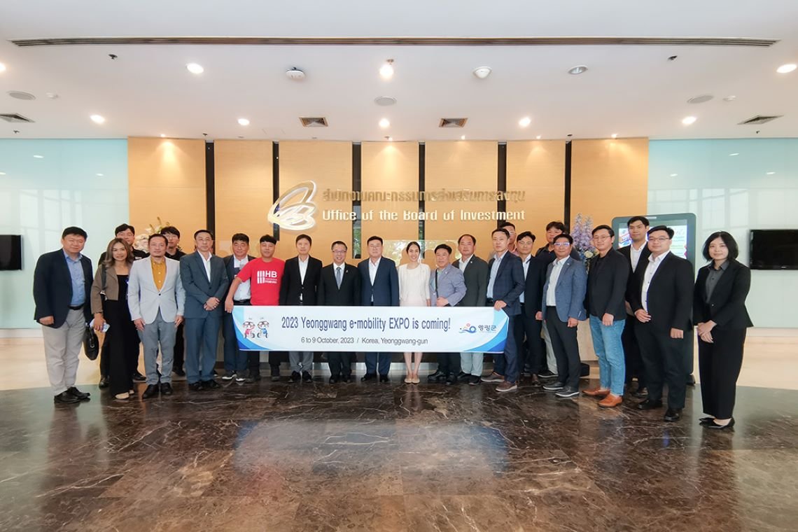 สมาคมนวัตกรรมยานยนต์ไฟฟ้าแห่งเกาหลีใต้ พร้อมด้วยนายกเทศมนตรีเมืองยองกวาง เมืองต้นแบบและศูนย์กลางการพัฒนาเทคโนโลยีการขับเคลื่อนด้วยไฟฟ้า (e - Mobility) ของเกาหลีใต้ นำคณะผู้บริหารและผู้ประกอบการอีวีกว่า 20 คน เดินทางเข้ามาศึกษาลู่ทางลงทุนอุตสาหกรรมอีวีในไท สมาคมนวัตกรรมยานยนต์ไฟฟ้าแห่งเกาหลีใต้ พร้อมด้วยนายกเทศมนตรีเมืองยองกวาง เมืองต้นแบบและศูนย์กลางการพัฒนาเทคโนโลยีการขับเคลื่อนด้วยไฟฟ้า (e - Mobility) ของเกาหลีใต้ นำคณะผู้บริหารและผู้ประกอบการอีวีกว่า 20 คน เดินทางเข้ามาศึกษาลู่ทางลงทุนอุตสาหกรรมอีวีในไท