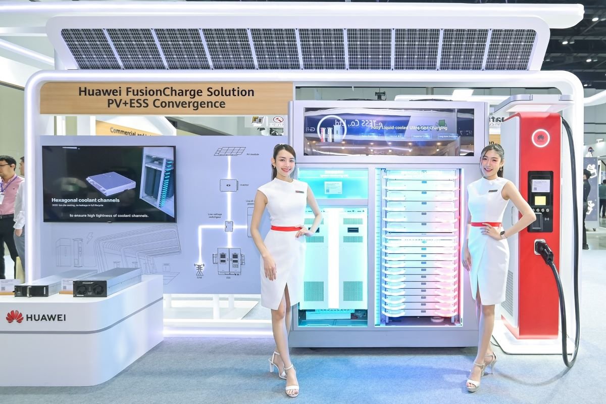 หัวเว่ย เปิดตัว FusionCharge ใหม่ โซลูชั่นชาร์จรถ EV เร็วพิเศษ ชาร์จ 5 นาที ได้ระยะทาง 200 กม.