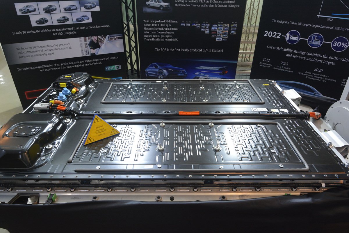 แบตเตอรี่เมอร์เซเดส-เบนซ์ EQS 450+ AMG Premium เวอร์ชั่น เมด อิน ไทยแลนด์ ถูกออกแบบมาให้ซ่อมแบบไหน?