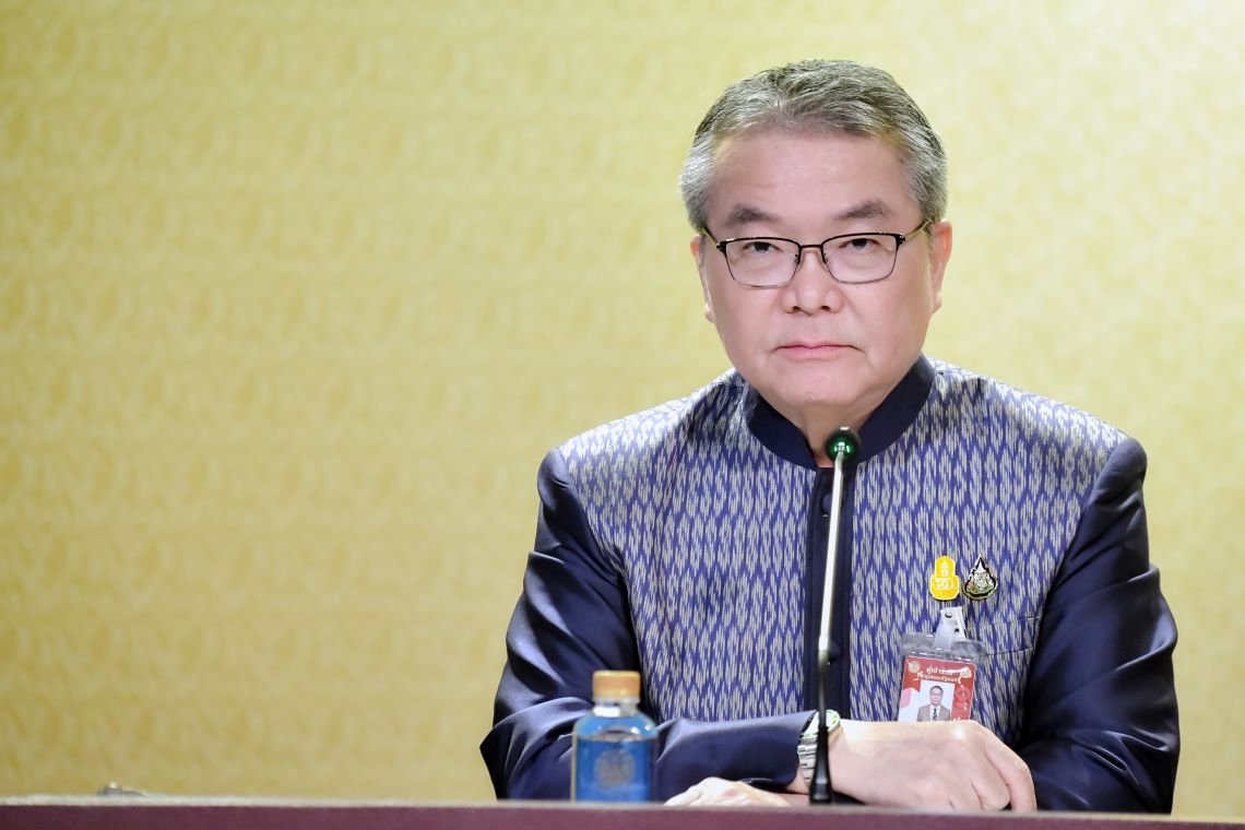 นายชัย วัชรงค์ โฆษกประจำสำนักนายกรัฐมนตรี