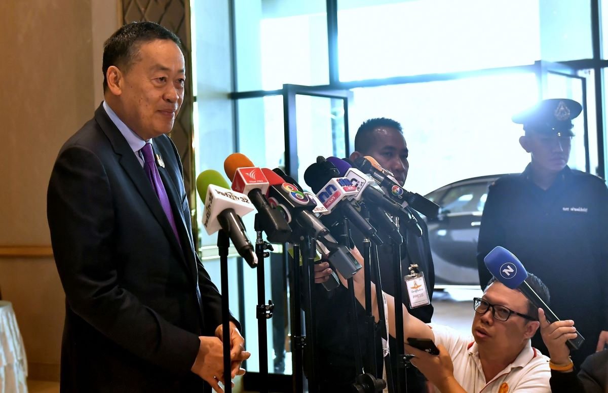 นายกฯ ร่วมประชุมอาเซียน-ญี่ปุ่น เตรียมหารือนักธุรกิจให้ลงทุน EV เพิ่ม เผยมีตัวแทนฮอนด้า โตโยต้า ร่วมเดินทางด้วย