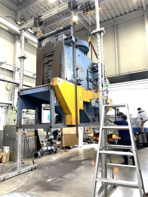 Used Sinto shotblasting machine Model : KACX Used Sinto shotblasting machine Model : KACX