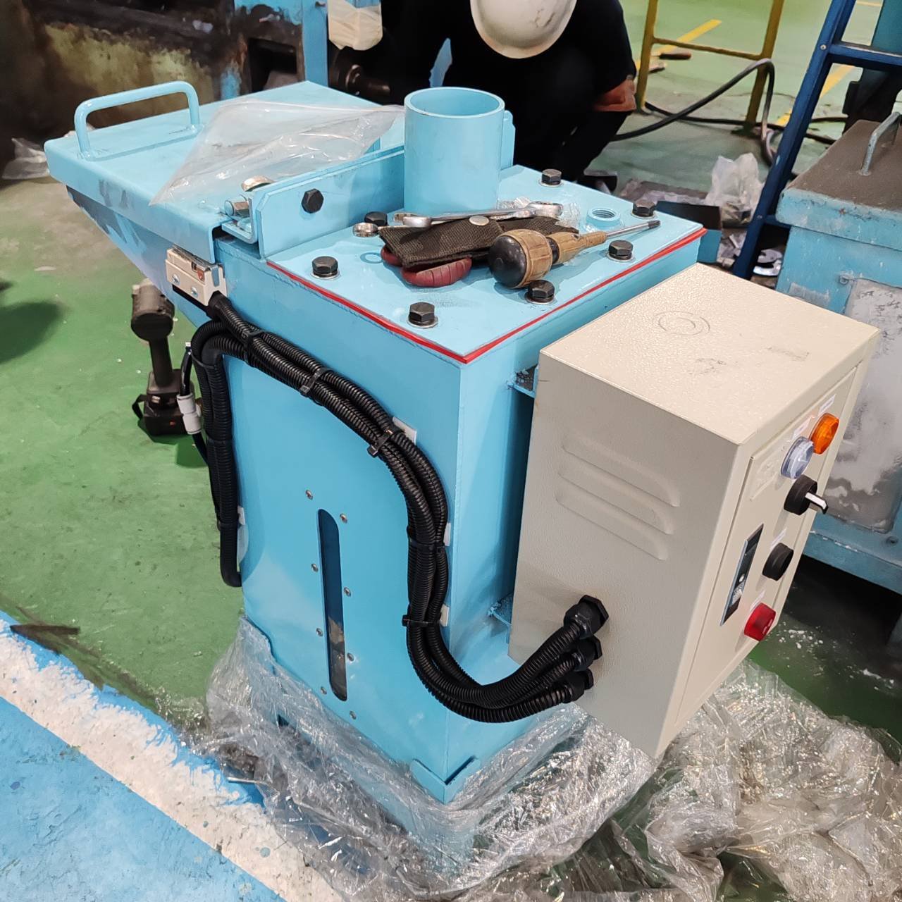 プレコートフィーダー装置