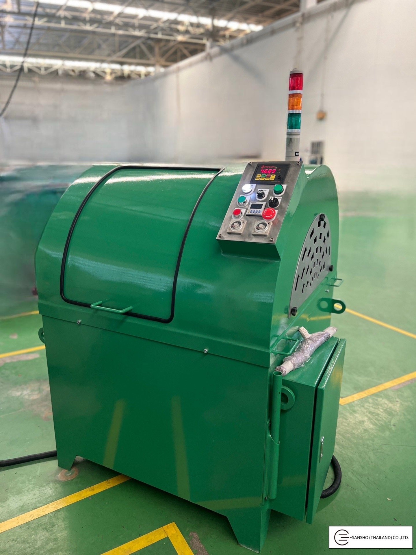 Horizontal centrifuge barrel machine Horizontal centrifuge barrel machine