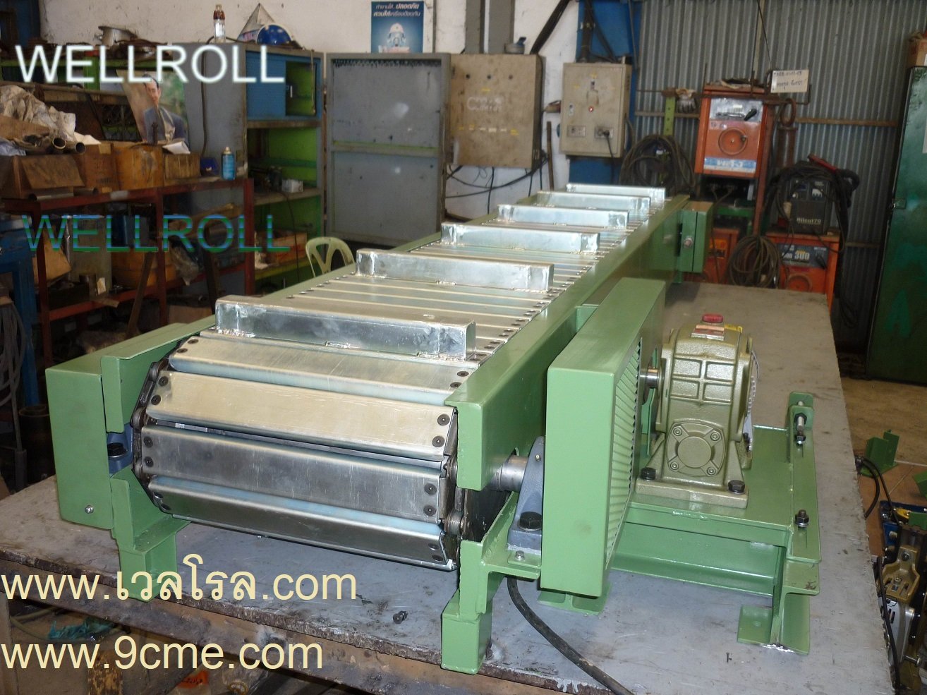 สแลท คอนเวเยอร์(slat conveyor) สแลท คอนเวเยอร์(slat conveyor)