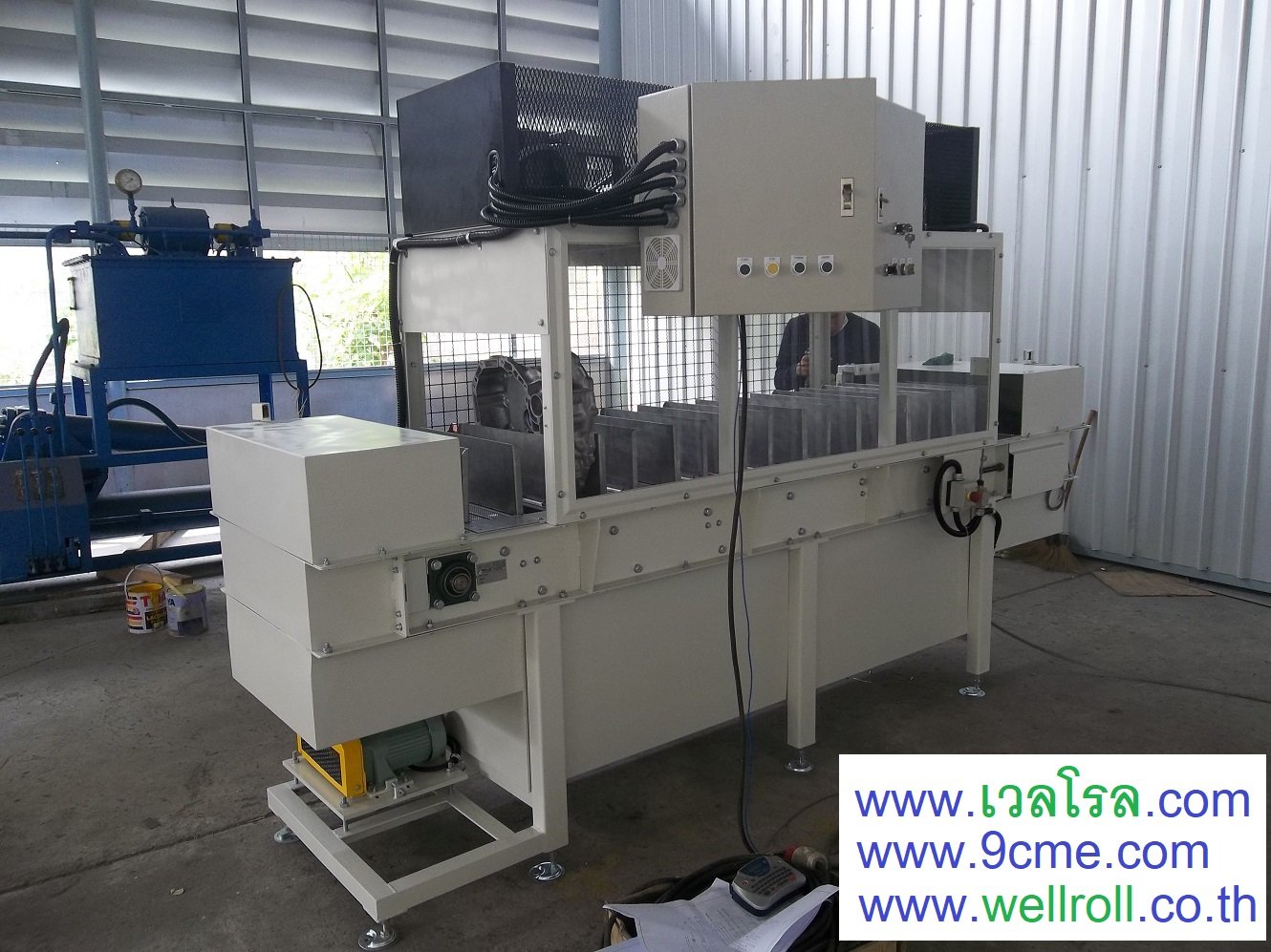 สแลทคอนเวเยอร์(Slat conveyor) สแลทคอนเวเยอร์(Slat conveyor)