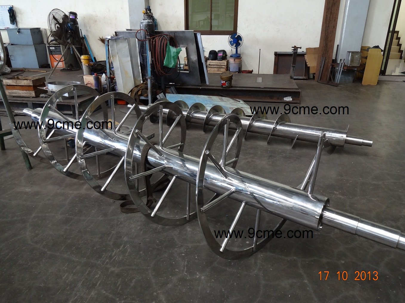 ribbon screw ribbon screw