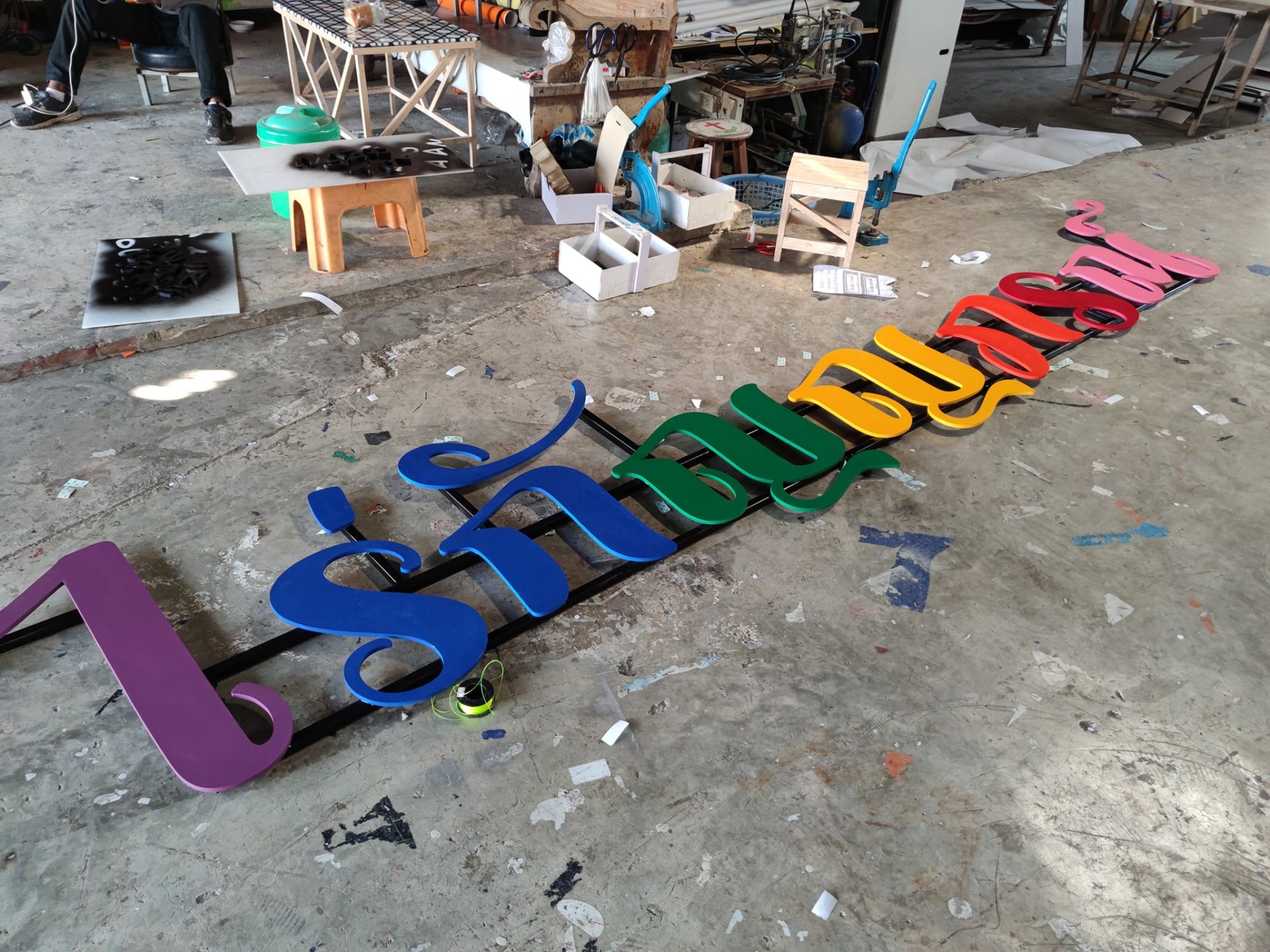 งานแผ่นพลาสวูดติดสติ๊กเกอร์ อักษรพลาสวูด อิงค์เจ็ทเคลือบด้าน อื่นๆ งานแผ่นพลาสวูดติดสติ๊กเกอร์ อักษรพลาสวูด อิงค์เจ็ทเคลือบด้าน อื่นๆ