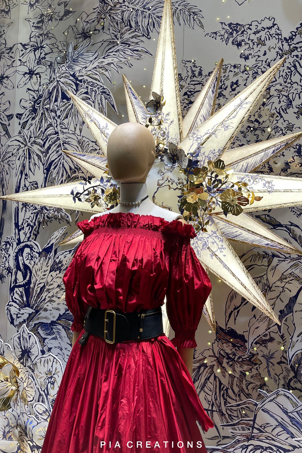 dior christmas dress Kim Kardashian In Christmas Dior @ Christmas 2019