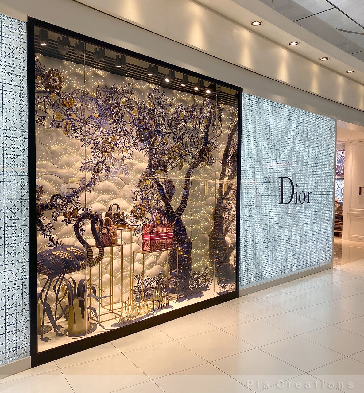 Dior christmas shop 2019