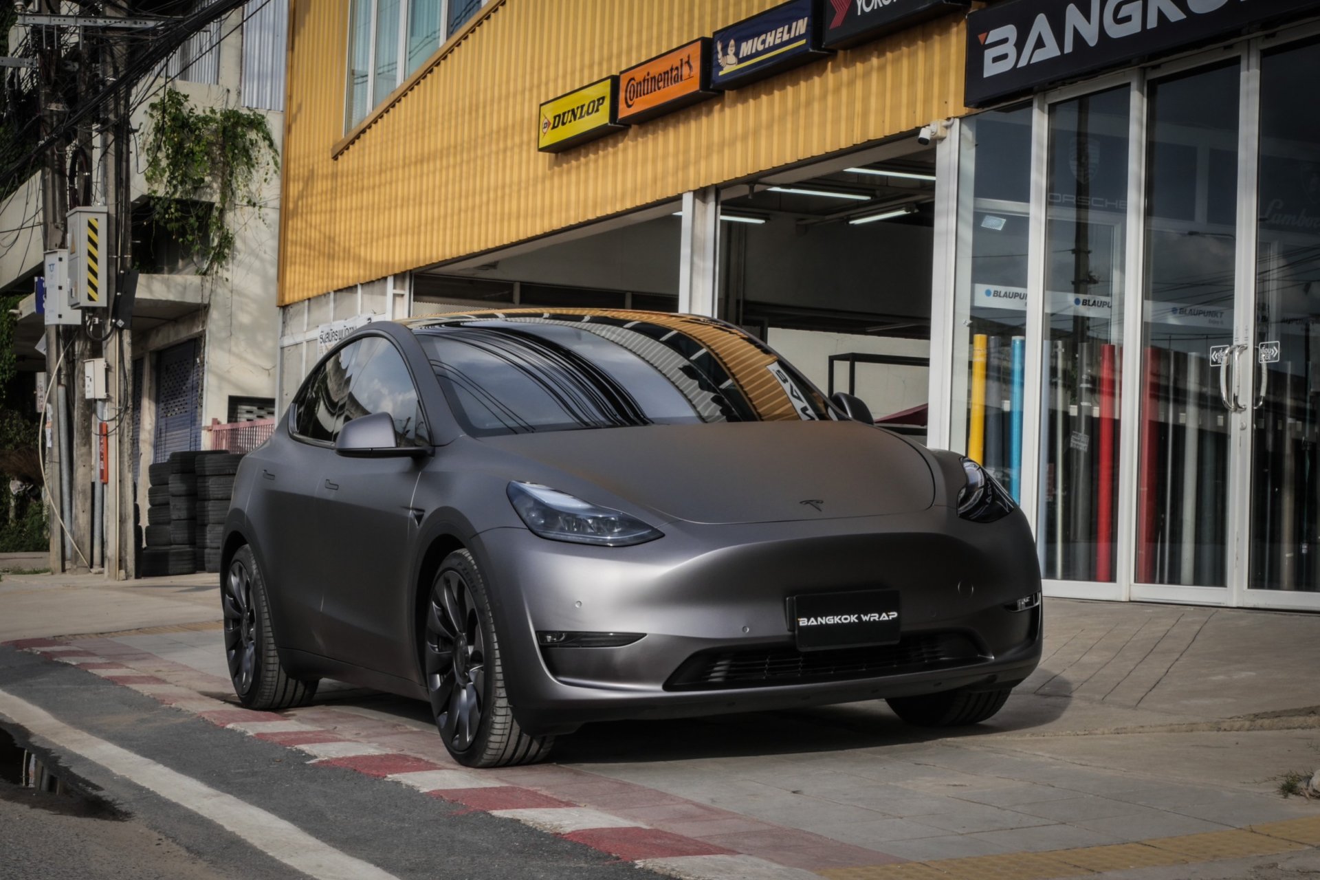 Tesla model hotsell y matte grey