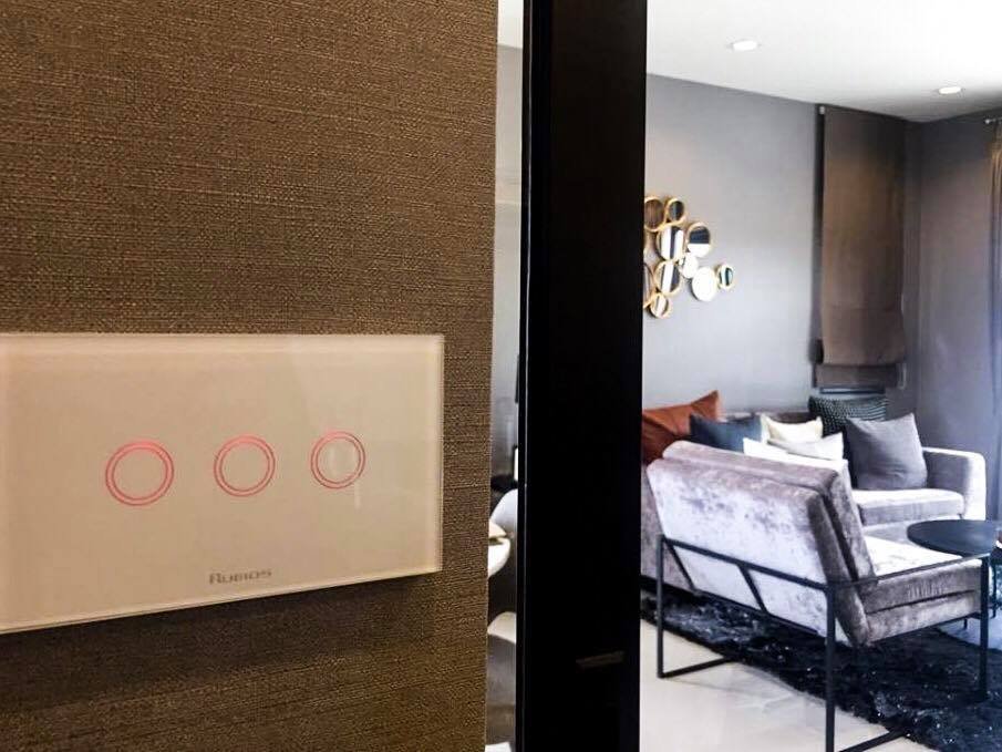 จะเลือกสวิตซ์สัมผัสทั้งที จะเลือกสวิตซ์สัมผัสทั้งที