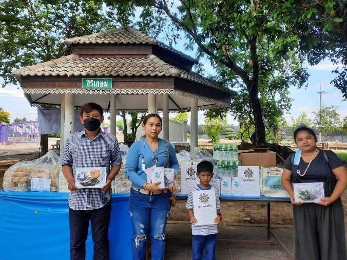 มูลนิธิเด็กขอขอบคุณผู้บริจาคทุกท่านที่ช่วยสนับสนุน ชุดผลิตภัณฑ์งานศิลปะจากฝีมือเด็ก มูลนิธิเด็กขอขอบคุณผู้บริจาคทุกท่านที่ช่วยสนับสนุน ชุดผลิตภัณฑ์งานศิลปะจากฝีมือเด็ก