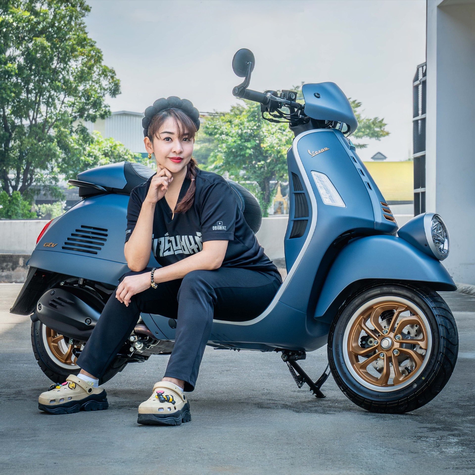 Vespa Officina 8  รุ่นพิเศษที่มีเพียง 88 คันในประเทศไทย