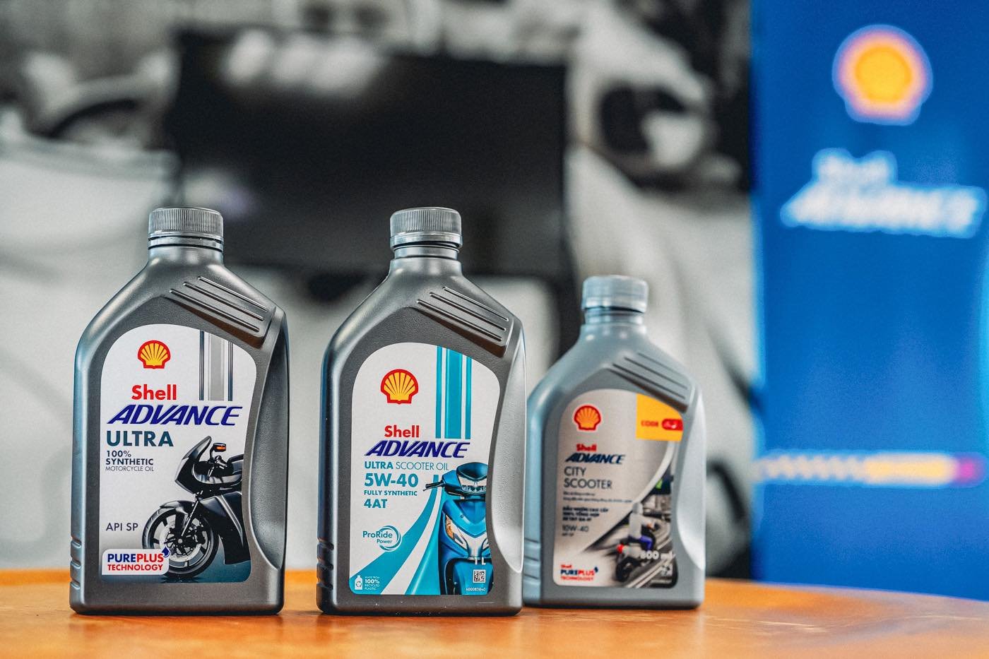 Shell ADVANCE engine oil and Shell V-Power fuel