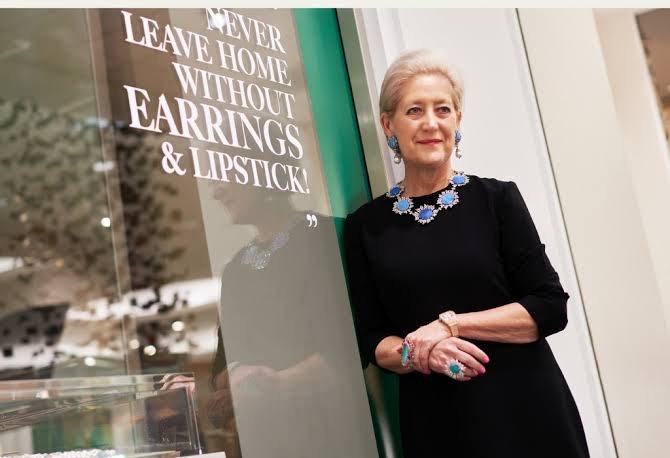 โลกแห่งความมหัสจรรย์ : Margot Mckinny โลกแห่งความมหัสจรรย์ : Margot Mckinny